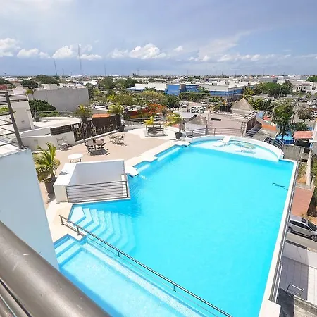 Phenomenal Location Near Beach & 5Th With Stunning Roof Pool